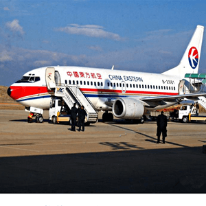 张家界荷花航空货运航空快运业稳步发展的原因是什么？